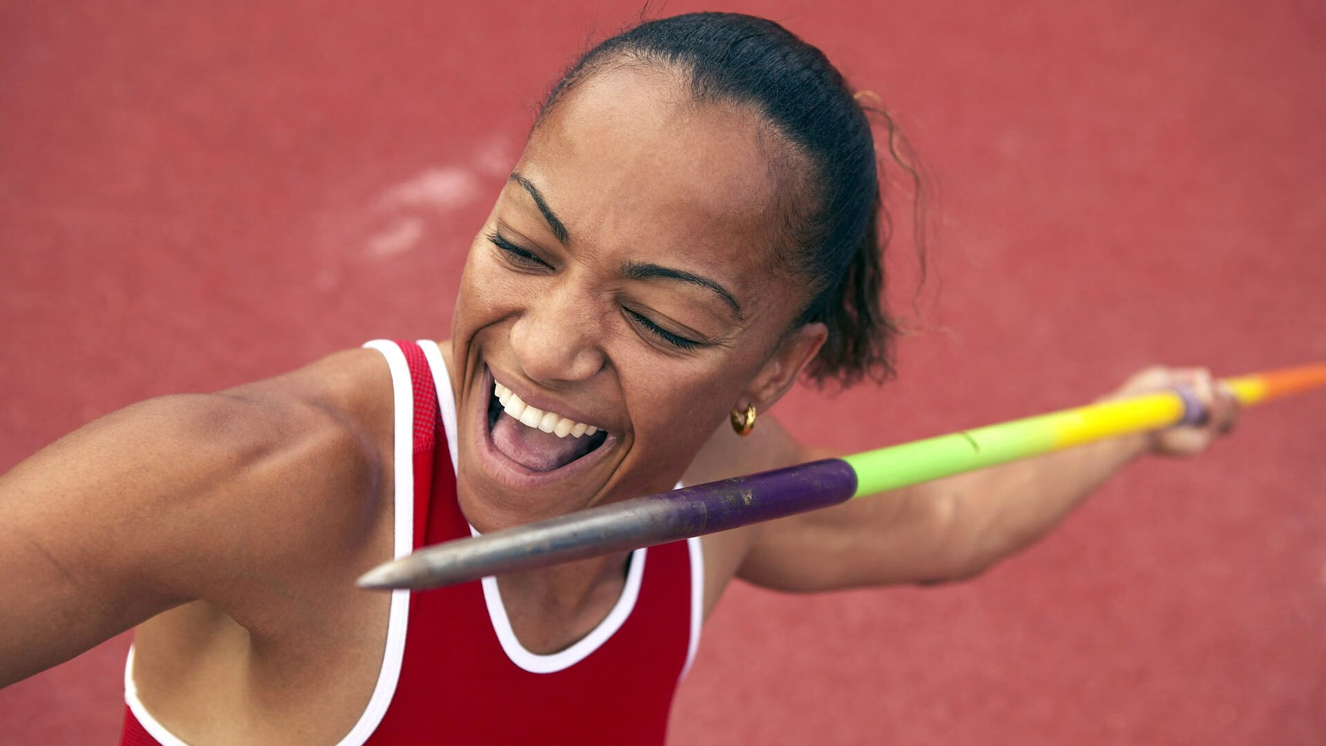奥恰洛夫绝境领航，奥地利队惊涛骇浪中险胜日本